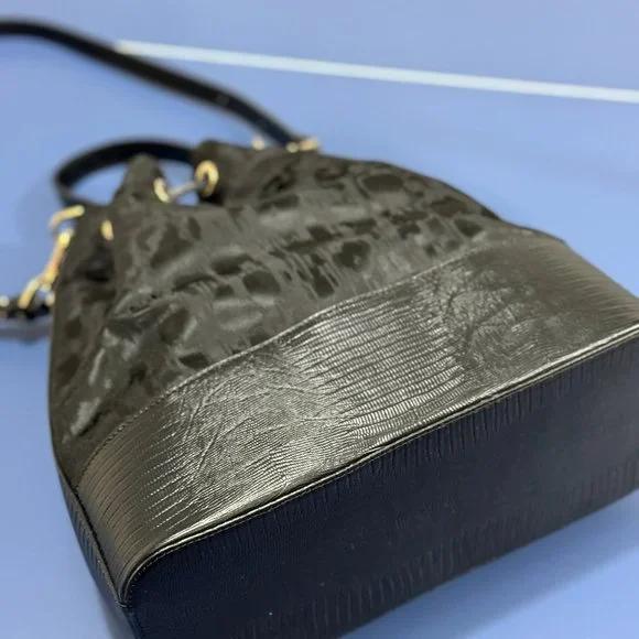 Brahmin Black Selene Bucket Shoulder Bag- Used - Picture 9 of 12